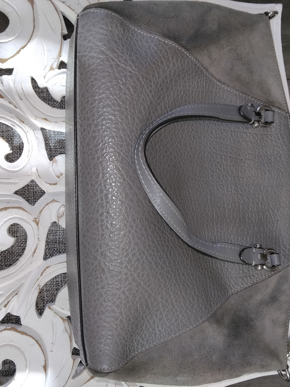 Coach Women's Gray Leather Tote Bag - Picture 7 of 10